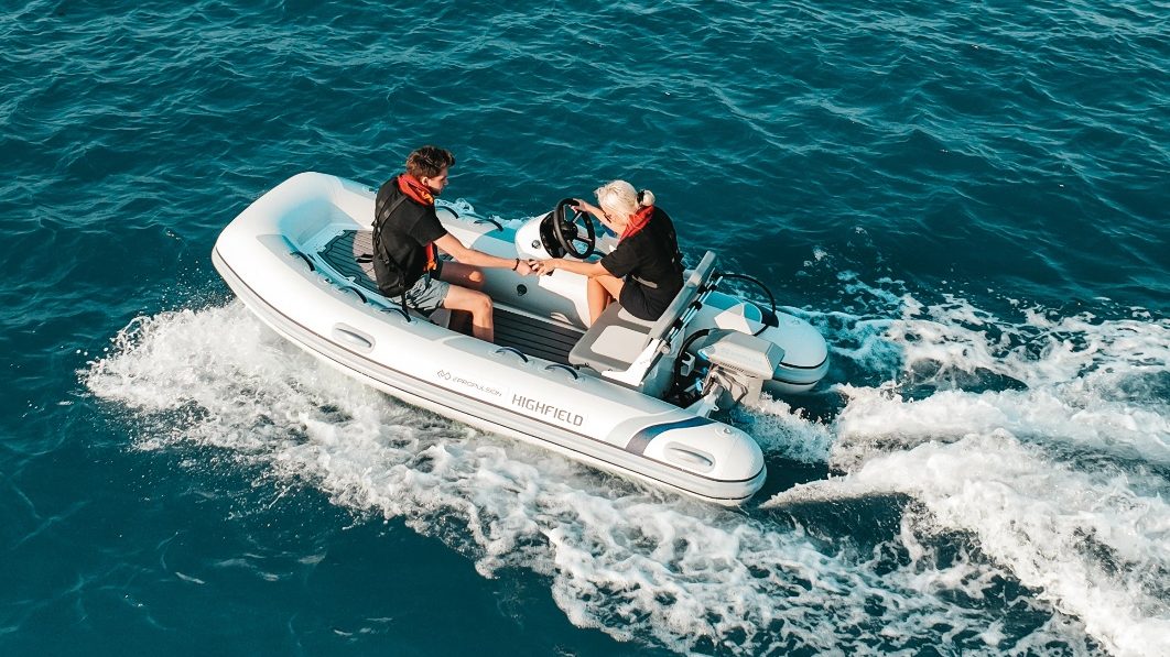 Tiller Outboard Motor Control