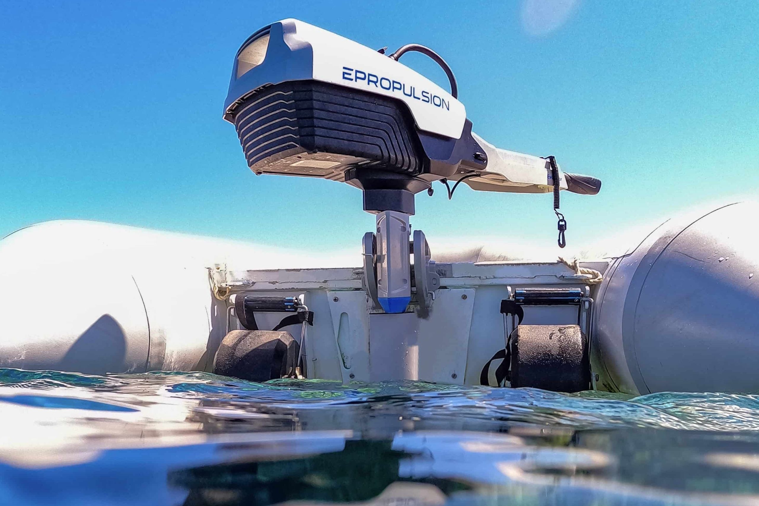 Outboard Motor Height Guide: Diagrams & Height Adjustment Tips